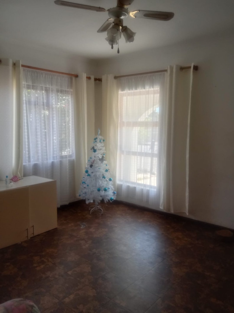 3 Bedroom Property for Sale in Belgravia Western Cape